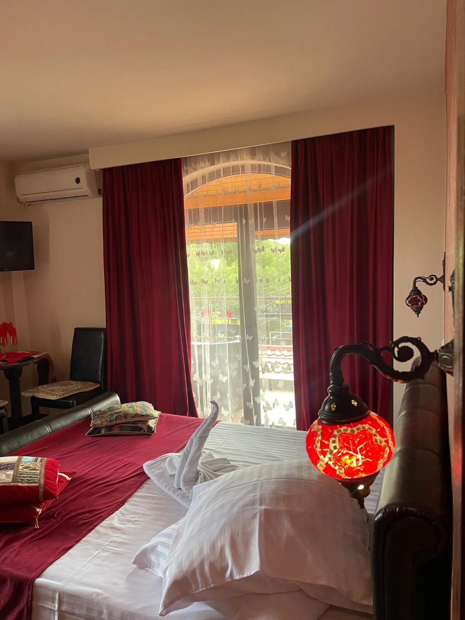 Pensiunea Casa Simoni Ploieşti Exteriér fotografie